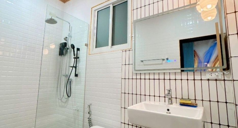 Reihenhaus zur Miete mit 1 Zimmer in Mueang Phuket, Phuket
