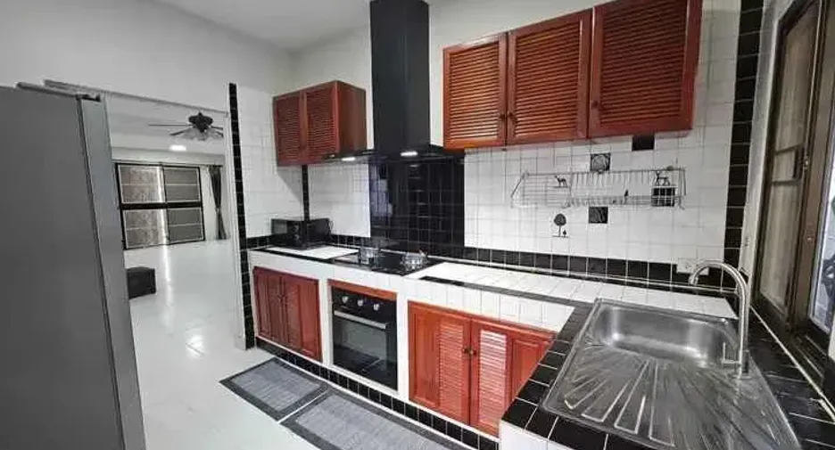 For rent 3 bedrooms house in Bang Lamung, Chonburi