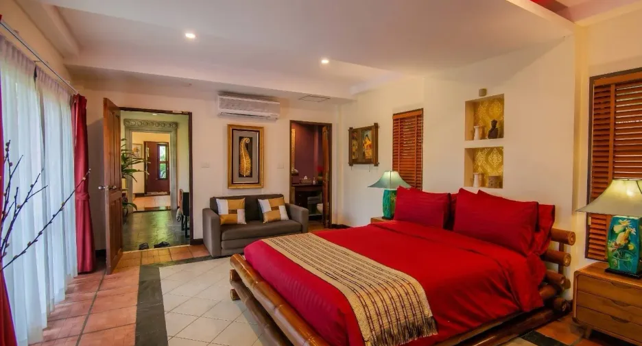 À louer et à vendre 3 chambres maison à Bang Lamung, Chonburi