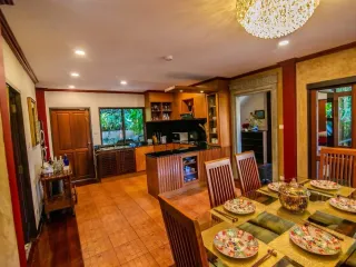 出租 和 出售 3 卧室 独立屋 在 Bang Lamung, Chon Buri