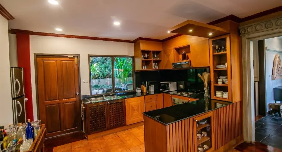 À louer et à vendre 3 chambres maison à Bang Lamung, Chonburi