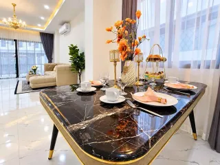 Casa adosada en alquiler de 3 habitaciones en Bang Lamung, Chonburi