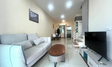 Casa en alquiler de 3 habitaciones en Bang Lamung, Chonburi