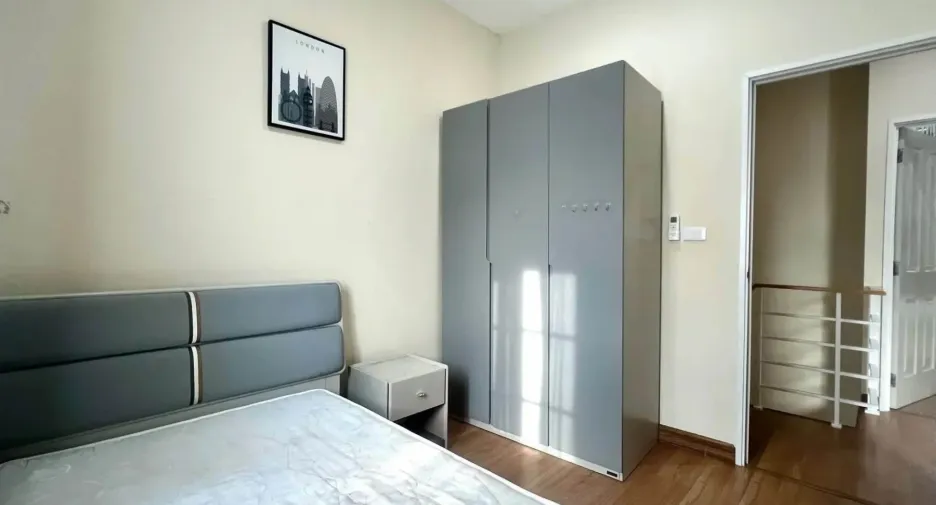 Casa en alquiler de 3 habitaciones en Bang Lamung, Chonburi