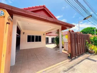 Haus zur Miete mit 3 Zimmer in Bang Lamung, Chonburi