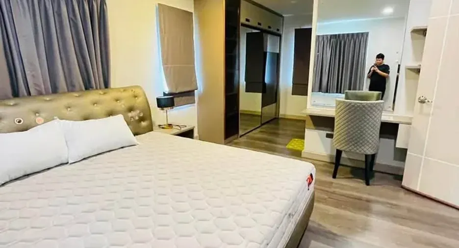 Casa en alquiler de 4 habitaciones en Si Racha, Chonburi