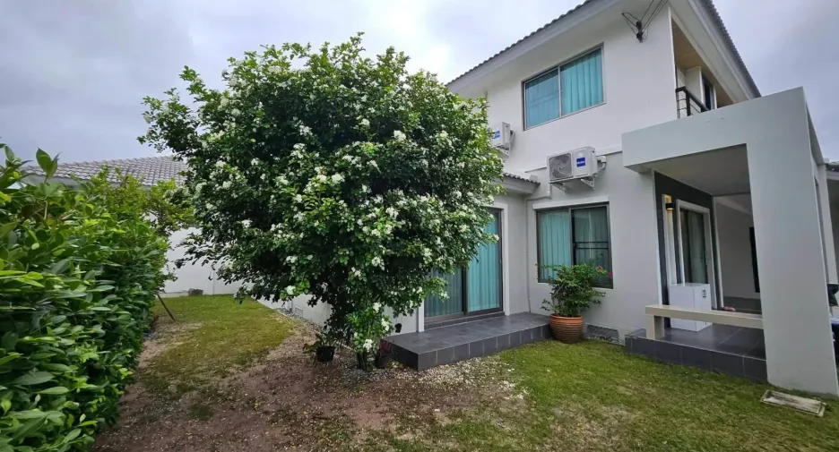 出租 4 卧室 独立屋 在 Si Racha, Chon Buri