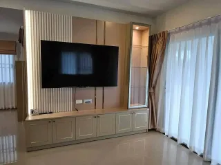 出租 4 卧室 独立屋 在 Si Racha, Chon Buri