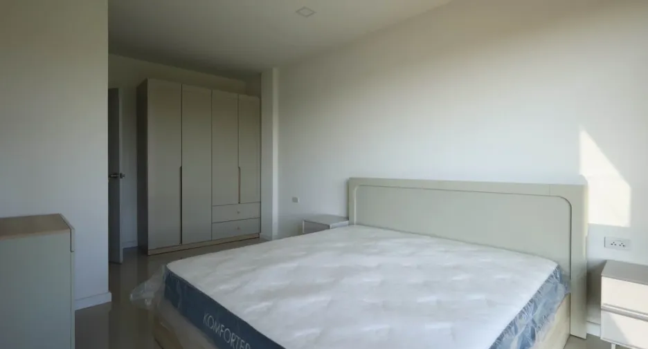 For sale 4 bedrooms townhouse in Bang Lamung, Chonburi