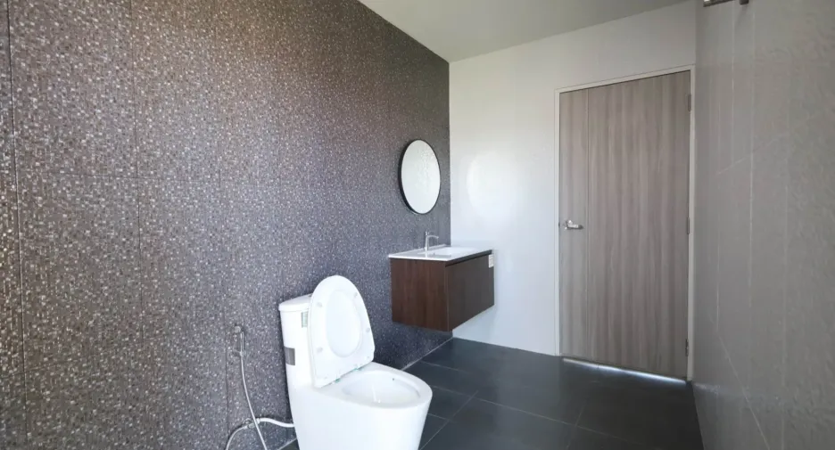 For sale 4 bedrooms townhouse in Bang Lamung, Chonburi