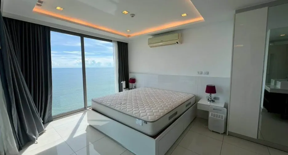 For rent 2 bedrooms condo in Bang Lamung, Chonburi