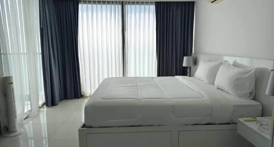 For rent 2 bedrooms condo in Bang Lamung, Chonburi