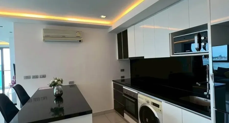 For rent 2 bedrooms condo in Bang Lamung, Chonburi