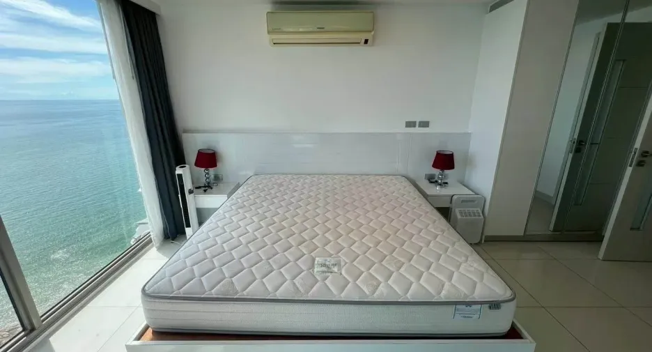 For rent 2 bedrooms condo in Bang Lamung, Chonburi