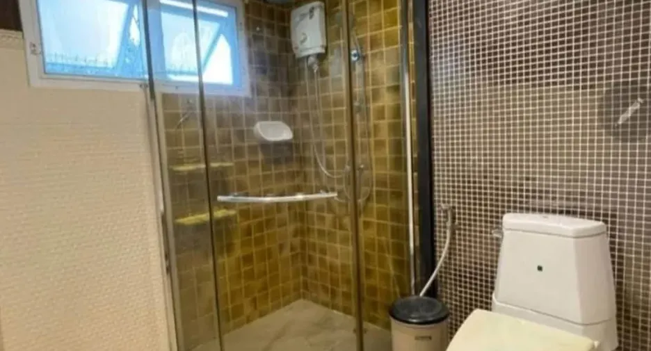 Casa en alquiler de 5 habitaciones en Bang Lamung, Chonburi