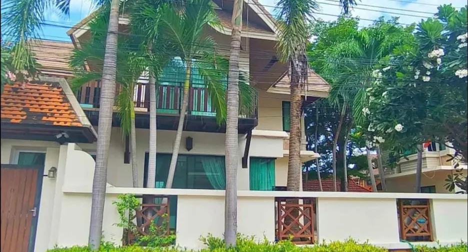 出租 3 卧室 独立屋 在 Bang Lamung, Chon Buri