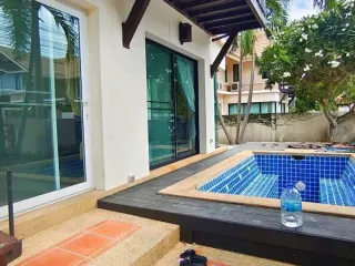 出租 3 卧室 独立屋 在 Bang Lamung, Chon Buri