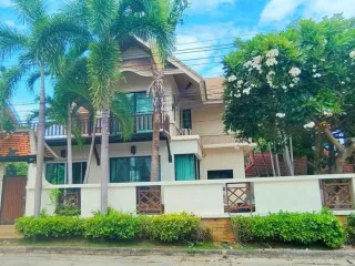 出租 3 卧室 独立屋 在 Bang Lamung, Chon Buri