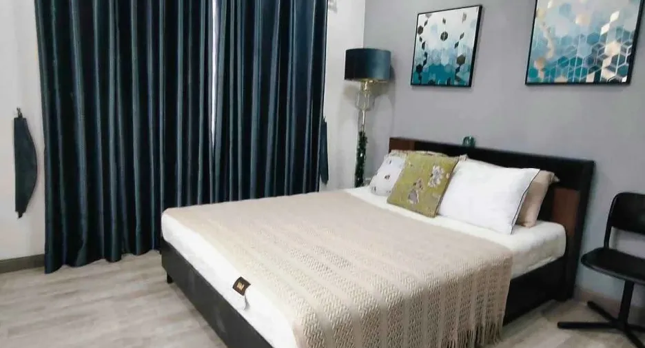 Casa en alquiler de 3 habitaciones en Bang Lamung, Chonburi