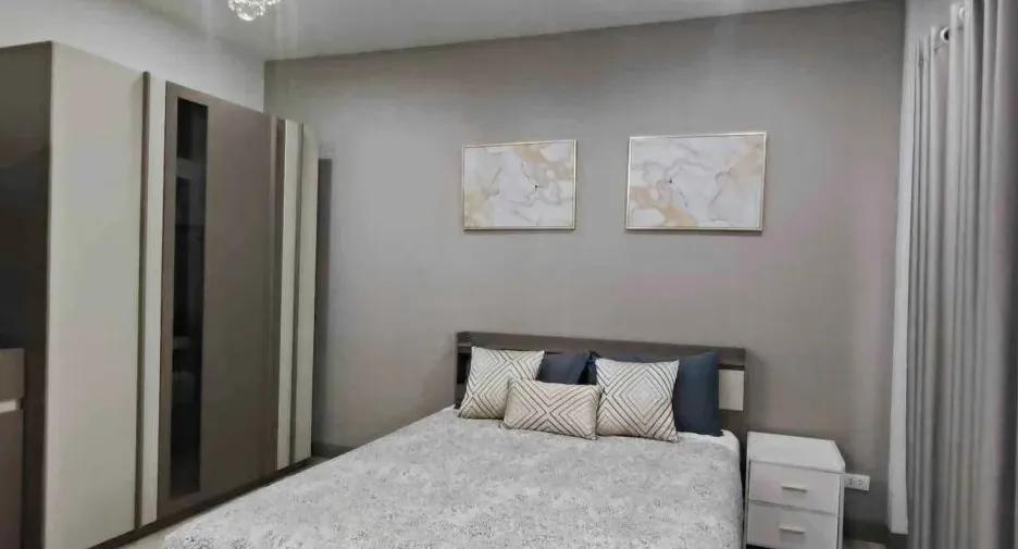 Casa en alquiler de 3 habitaciones en Bang Lamung, Chonburi