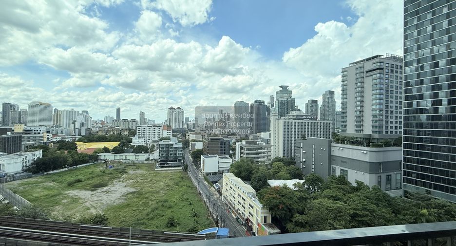 For rent 1 bed condo in Khlong Toei, Bangkok