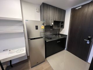 Condo en alquiler de 1 habitaciones en Bang Rak, Bangkok
