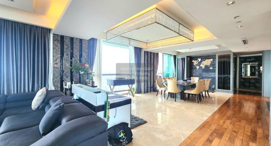 À louer 3 chambres condo à Yan Nawa, Bangkok
