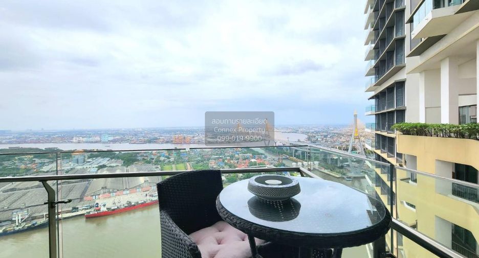À louer 3 chambres condo à Yan Nawa, Bangkok