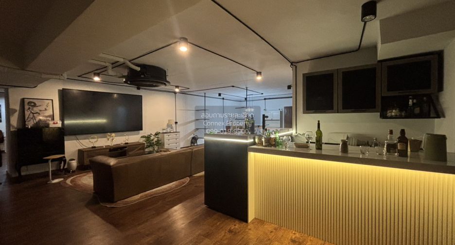 For rent 2 bedrooms condo in Bang Na, Bangkok