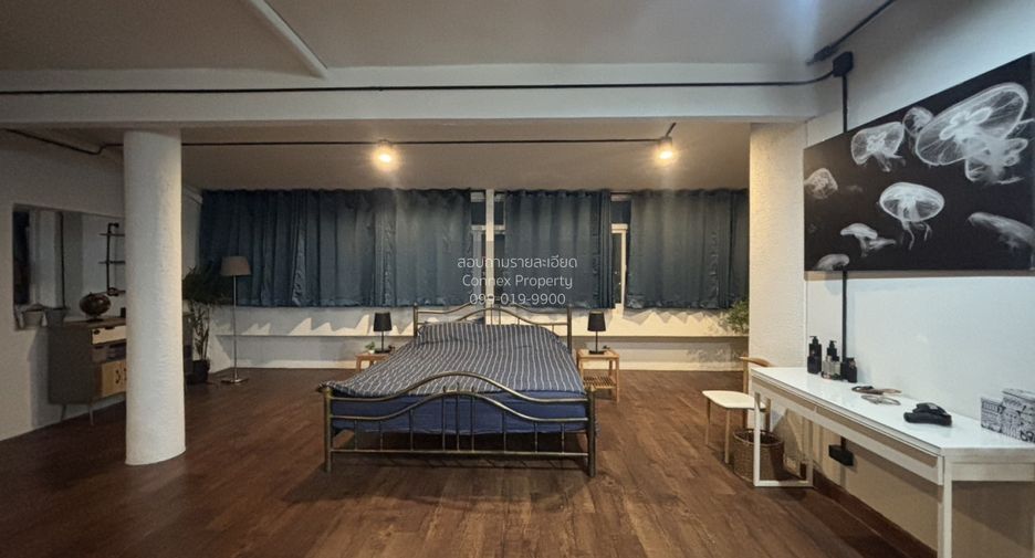 For rent 2 bedrooms condo in Bang Na, Bangkok