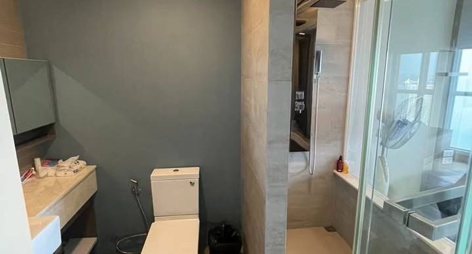 À vendre 2 chambres condo à Jomtien, Pattaya
