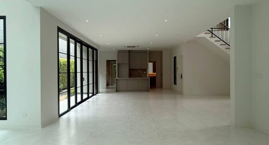 Haus zum Kauf mit 5 Zimmer in Saphan Sung, Bangkok