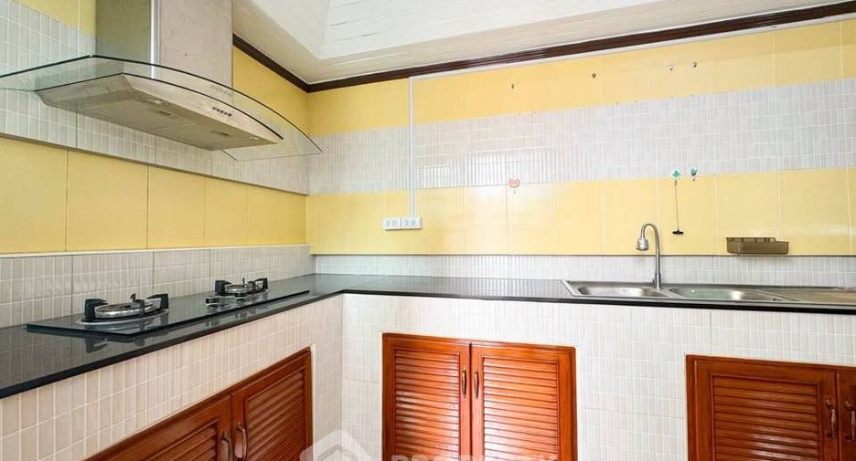 À vendre 3 chambres maison à Bang Lamung, Chonburi