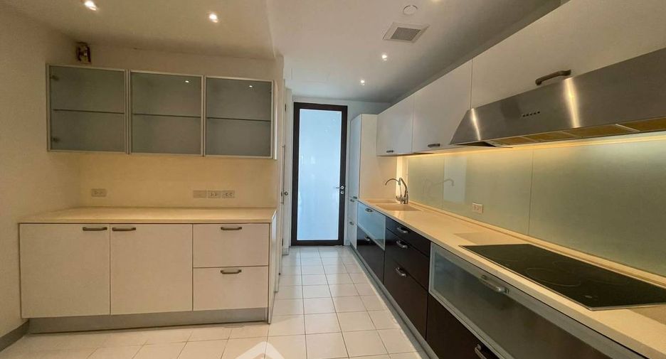 À vendre 3 chambres condo à Sathon, Bangkok