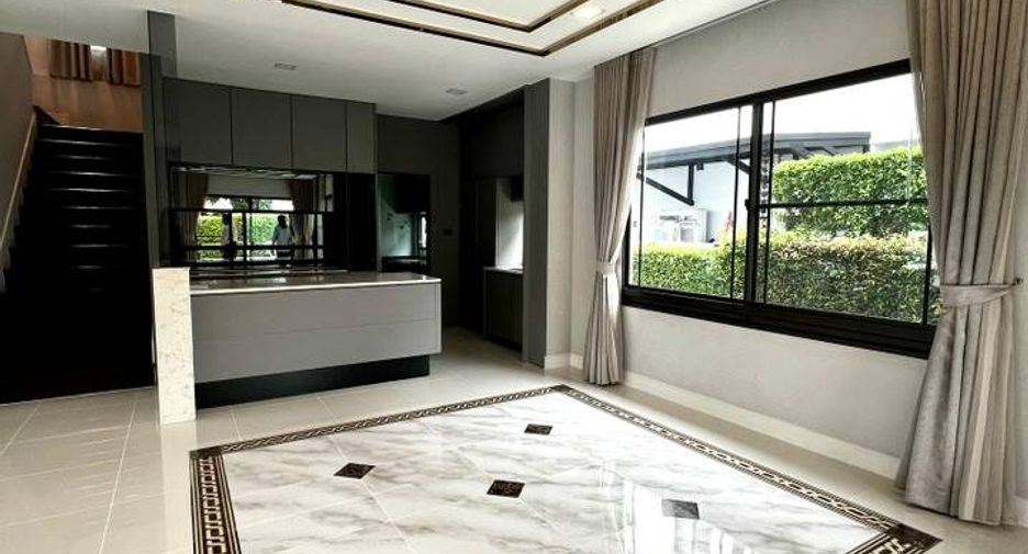 出售 4 卧室 独立屋 在 Phasi Charoen, 曼谷