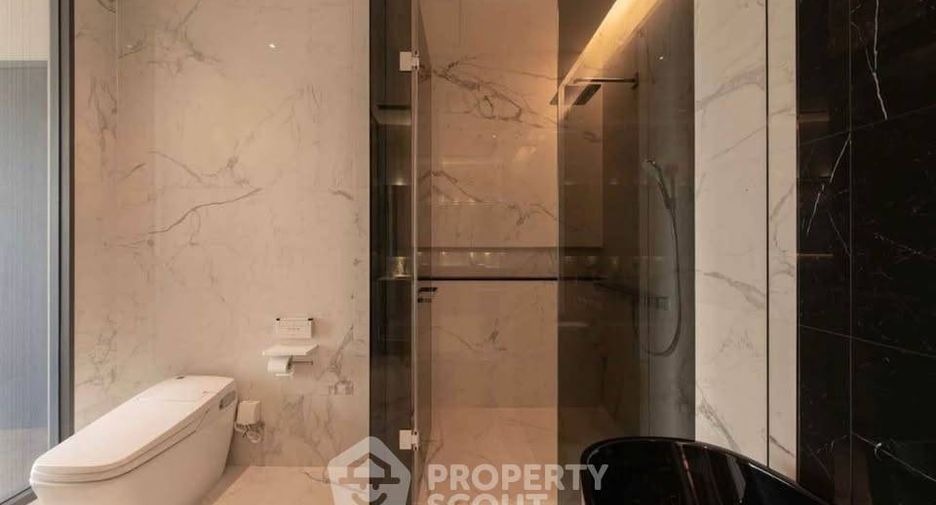À vendre 2 chambres condo à Watthana, Bangkok