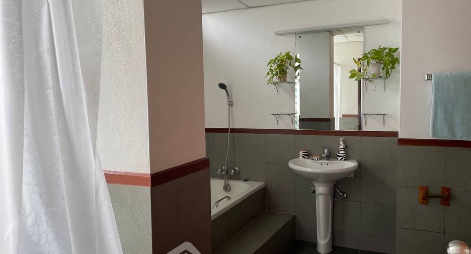 For rent 2 ベッドルーム apartment in Khlong Toei, Bangkok