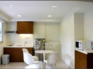 Apartment zur Miete mit 1 Zimmer in Bang Rak, Bangkok
