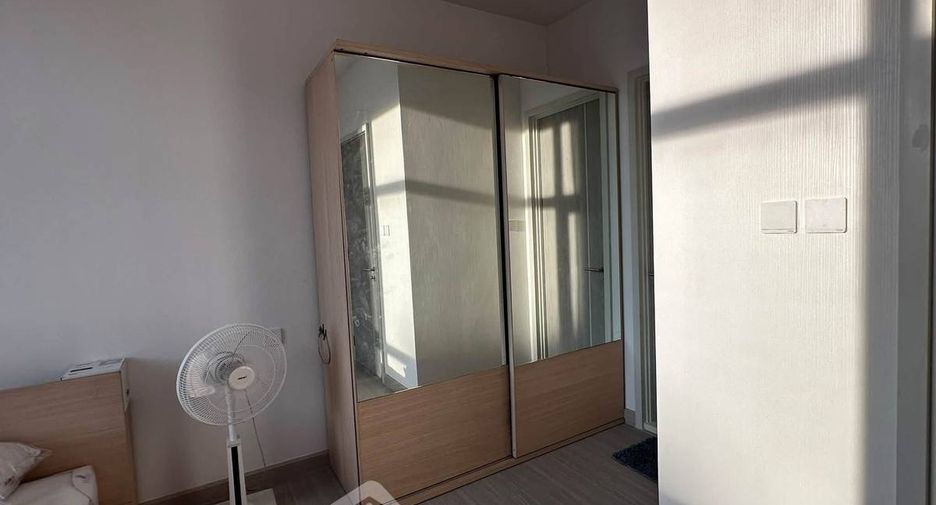 Wohnung zur Miete mit 1 Zimmer in Bang Rak, Bangkok