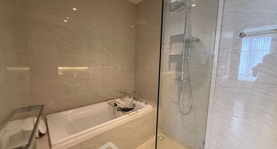Wohnung zur Miete mit 1 Zimmer in Pathum Wan, Bangkok