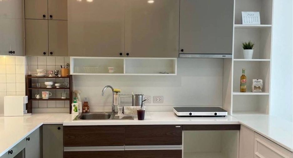 À louer 1 chambre condo à Bang Rak, Bangkok