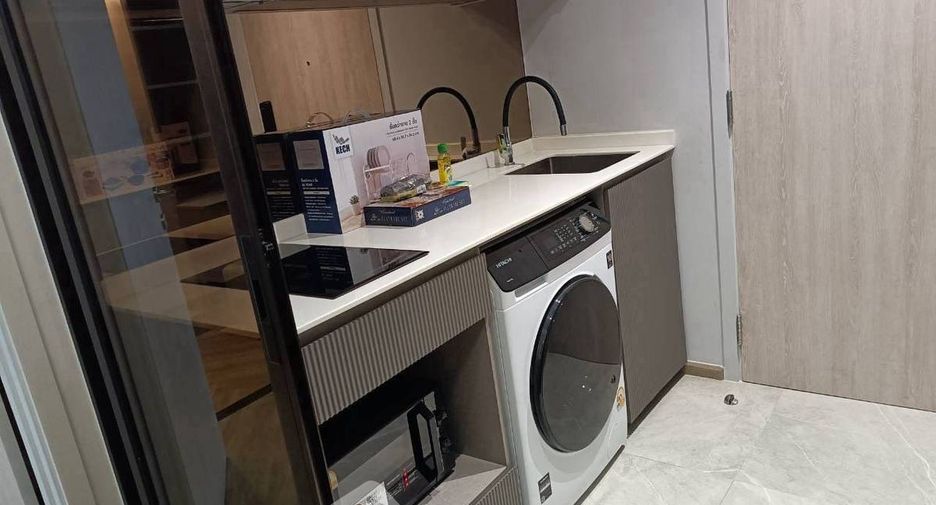 For rent 1 bed condo in Watthana, Bangkok