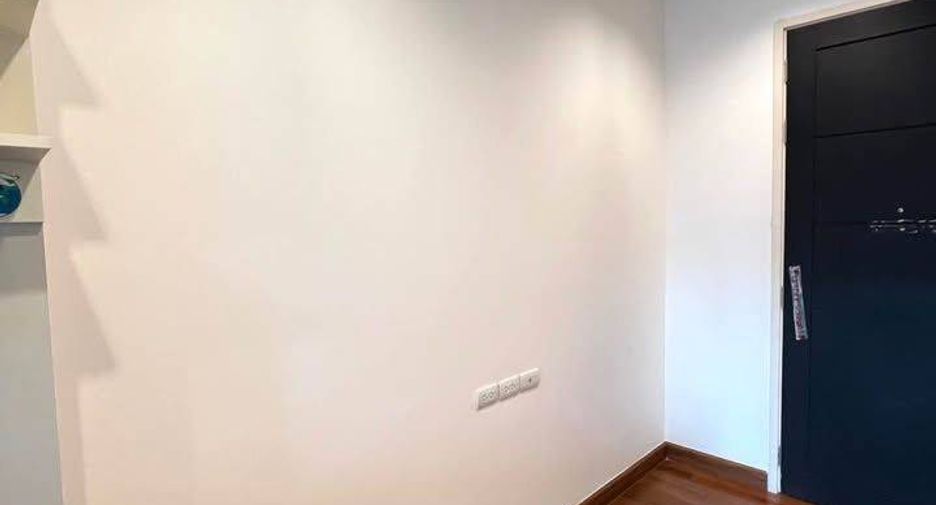 For rent 1 bed condo in Sathon, Bangkok