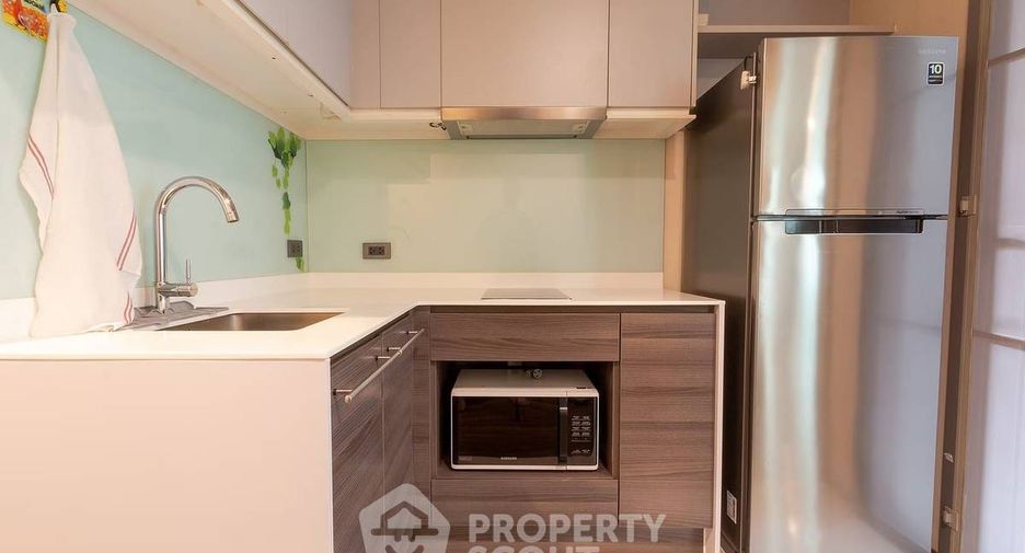 For rent 1 bed condo in Watthana, Bangkok
