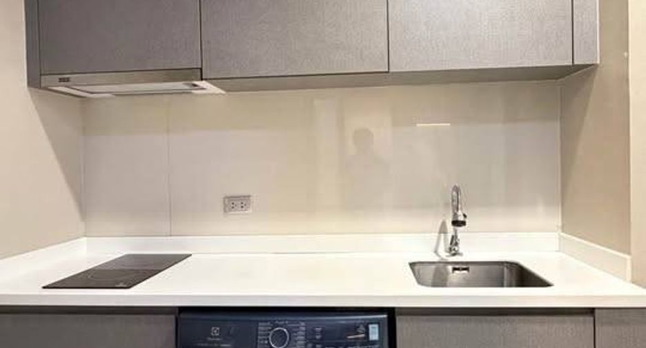 For rent 1 Beds condo in Huai Khwang, Bangkok