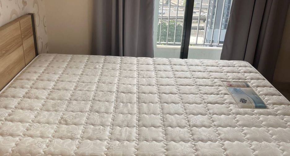 Wohnung zur Miete mit 2 Zimmer in Huai Khwang, Bangkok