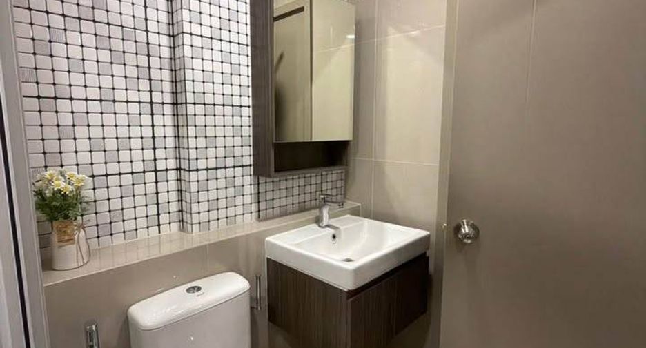 Wohnung zur Miete mit 1 Zimmer in Bangkok Yai, Bangkok