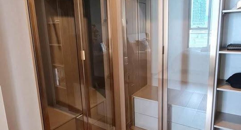 For rent 1 bed condo in Khlong Toei, Bangkok