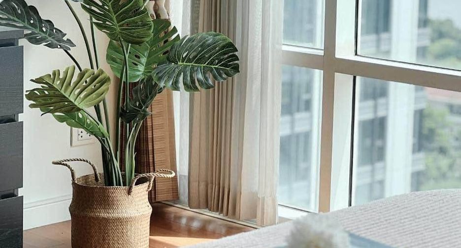 For rent 2 bedrooms condo in Khlong Toei, Bangkok
