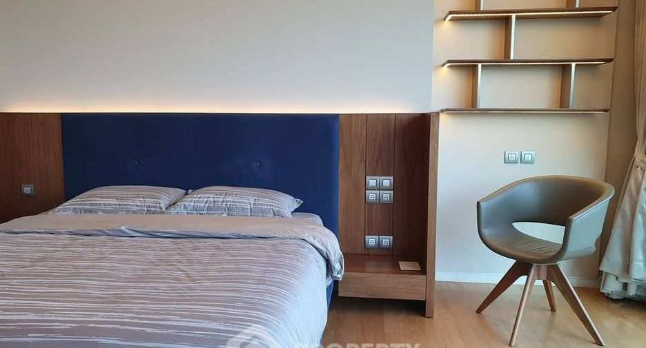 Wohnung zur Miete mit 1 Zimmer in Pathum Wan, Bangkok
